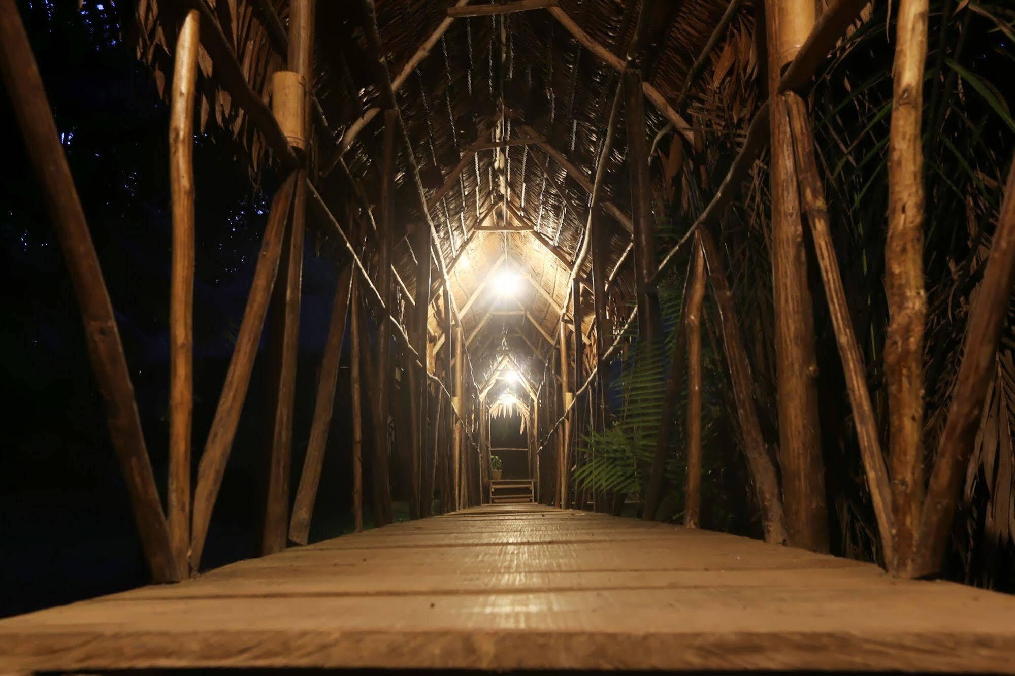 Maniti Expeditions Eco Lodge Iquitos Eksteriør billede